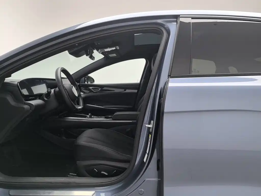 BYD Seal — миниатюра 10