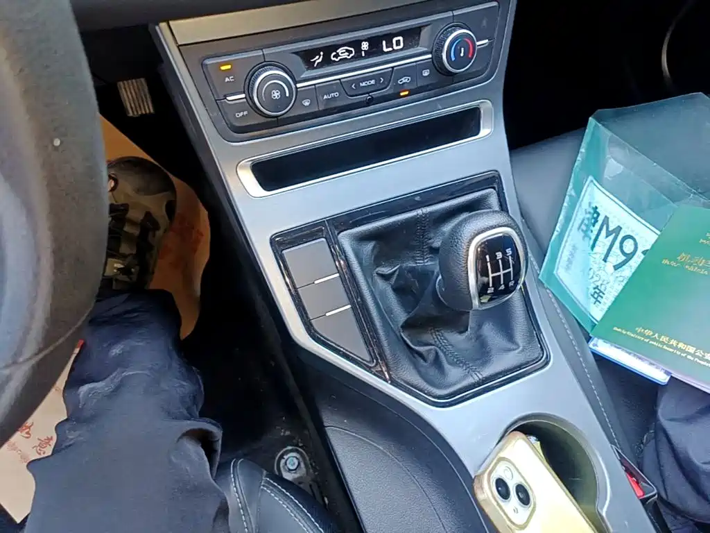 Geely Emgrand — миниатюра 14