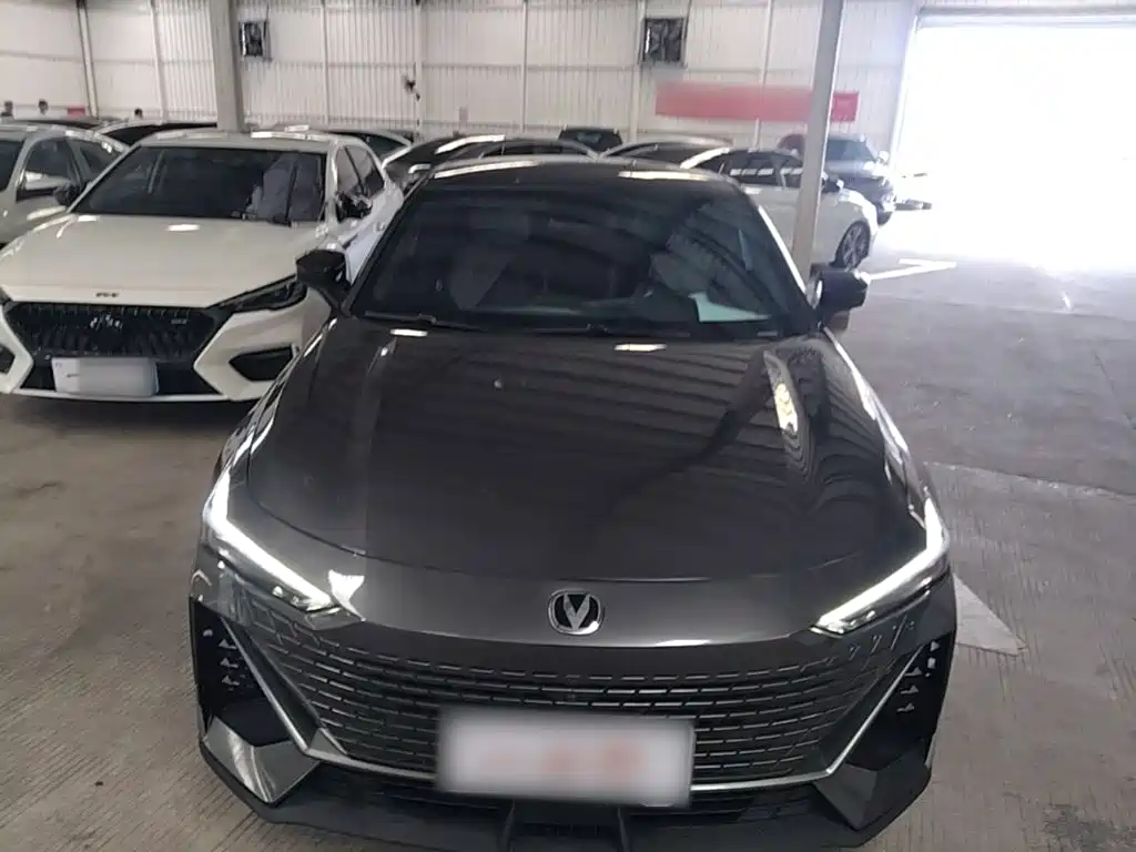 Changan UNI-V — миниатюра 3