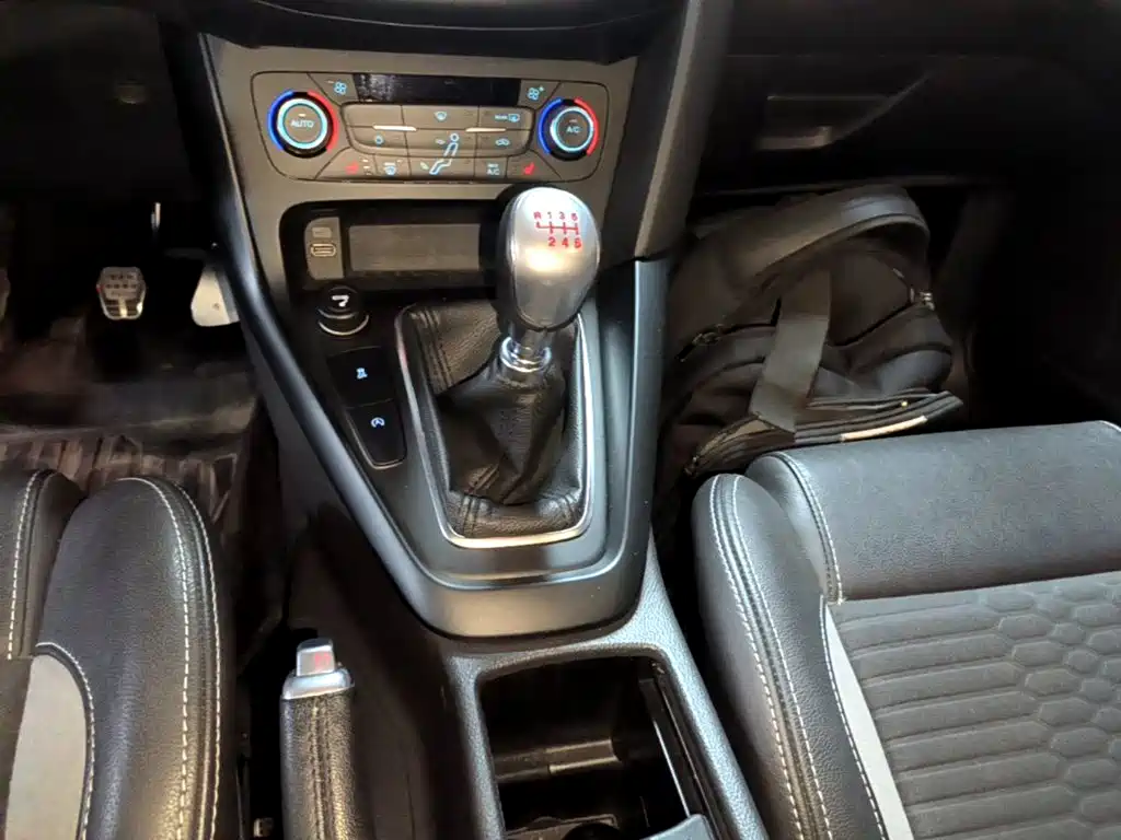 Ford Focus (Import) — миниатюра 14