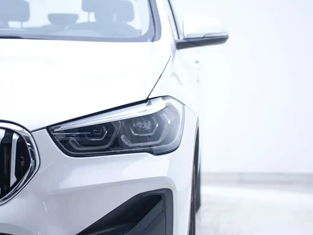 BMW X1 — миниатюра 9