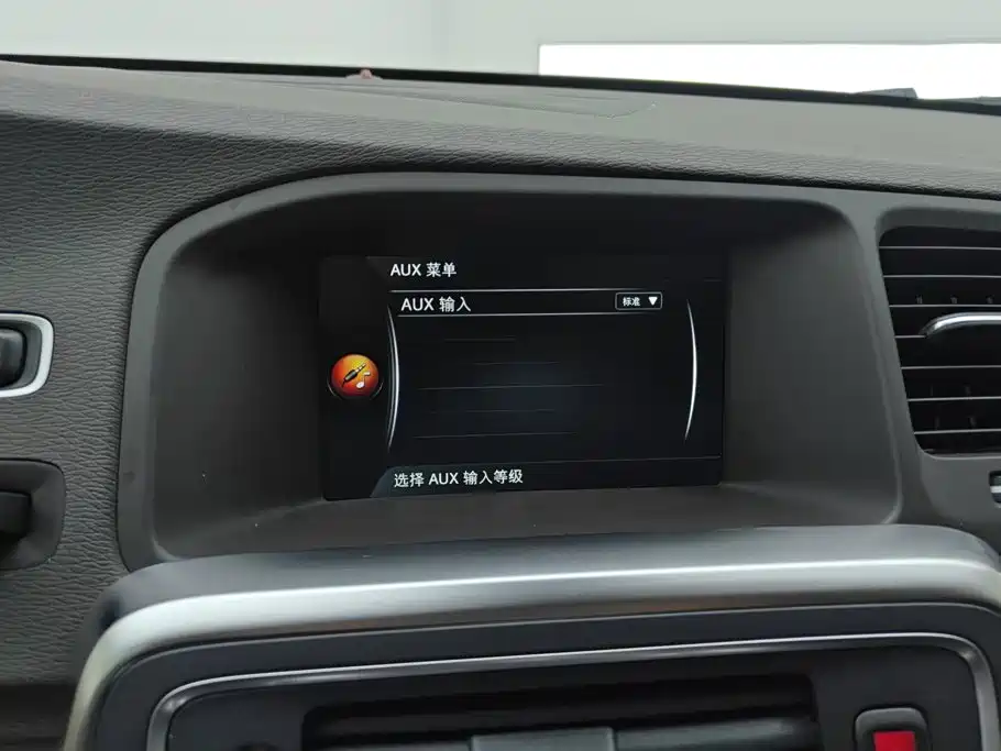 Volvo S60 — миниатюра 13