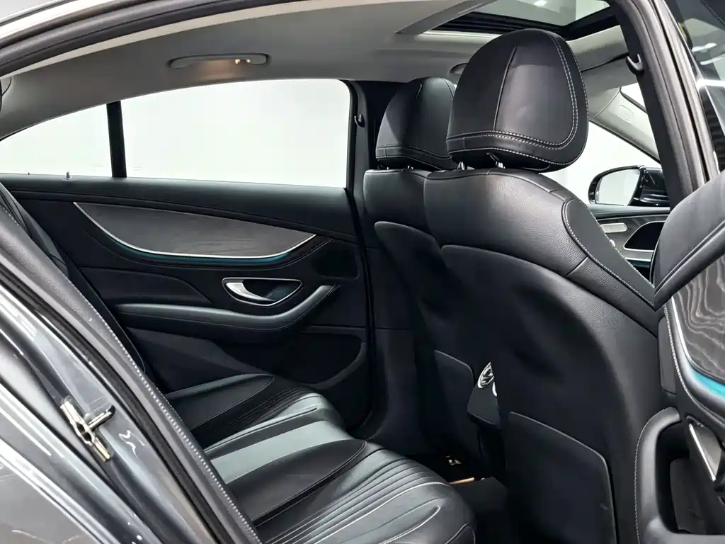 Mercedes-Benz CLS — миниатюра 7