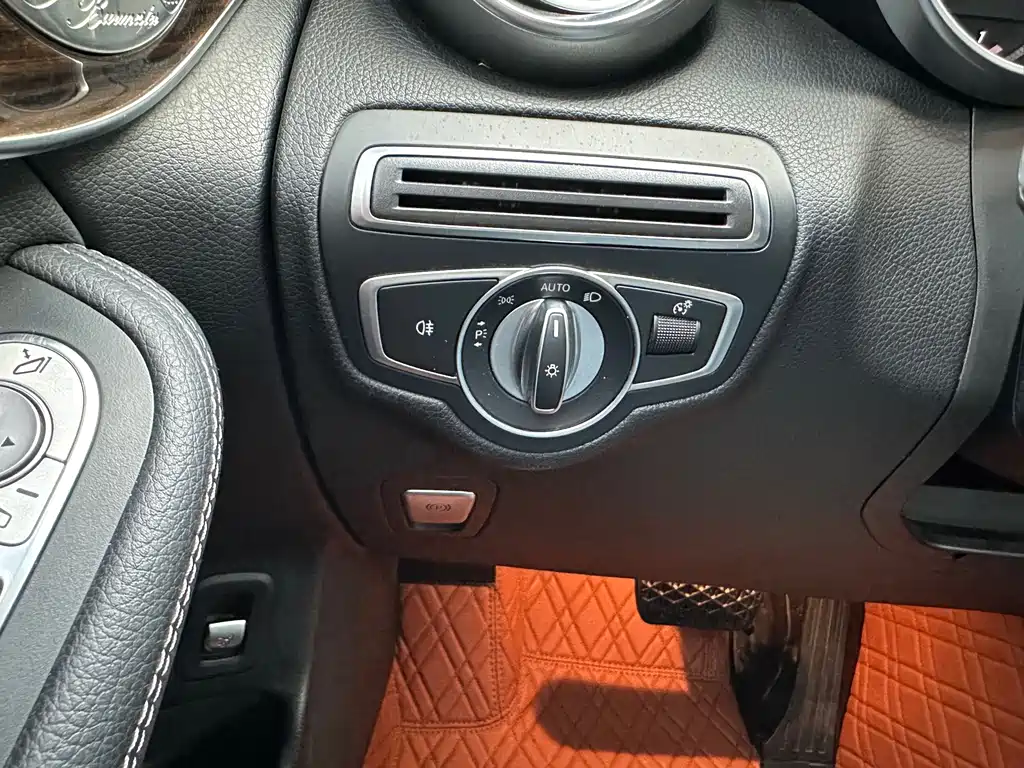 Mercedes-Benz GLC — миниатюра 16