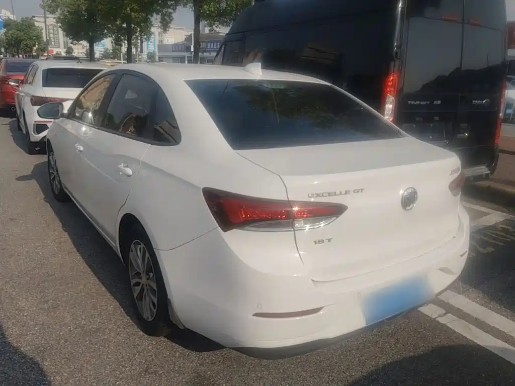 Buick Excelle — миниатюра 5
