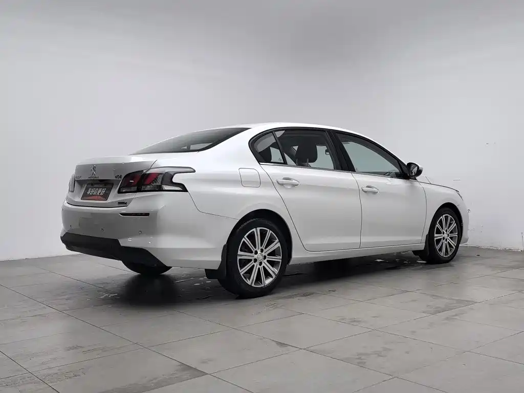 Peugeot 408 — миниатюра 2