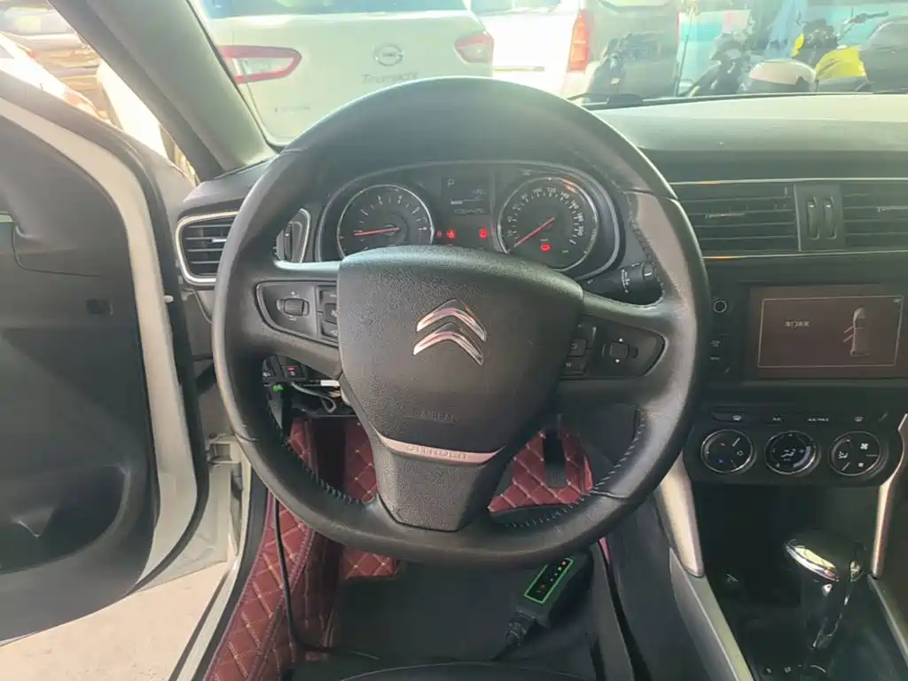 Citroen C3-XR — миниатюра 11
