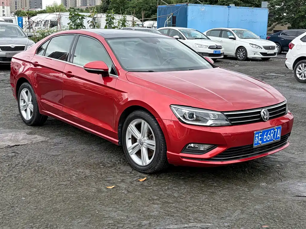 Volkswagen Lamando 2015 330TSI DSG Comfort