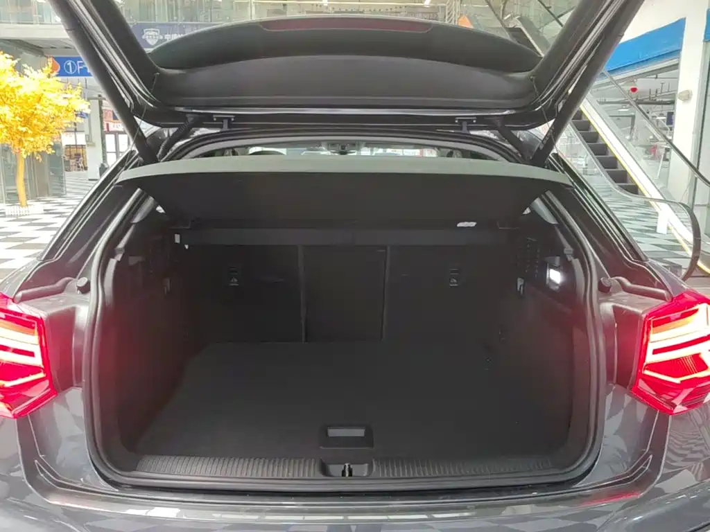 Audi Q2L — миниатюра 19