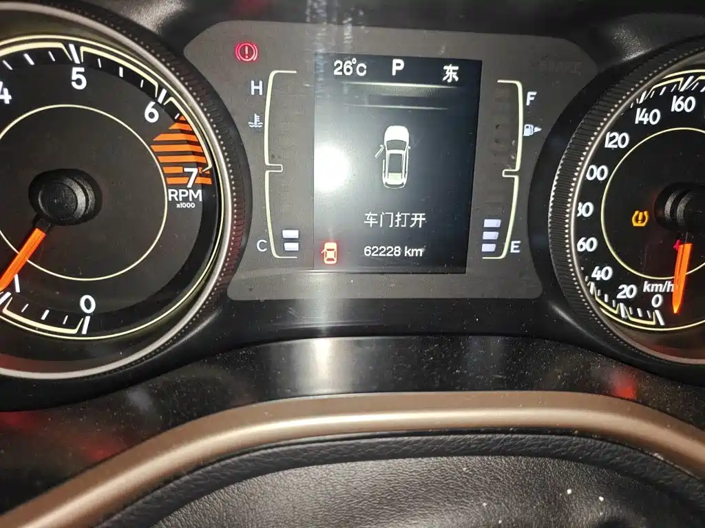 Jeep Cherokee — миниатюра 5