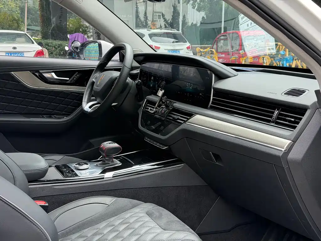 Hongqi Hongqi HS5 — миниатюра 11