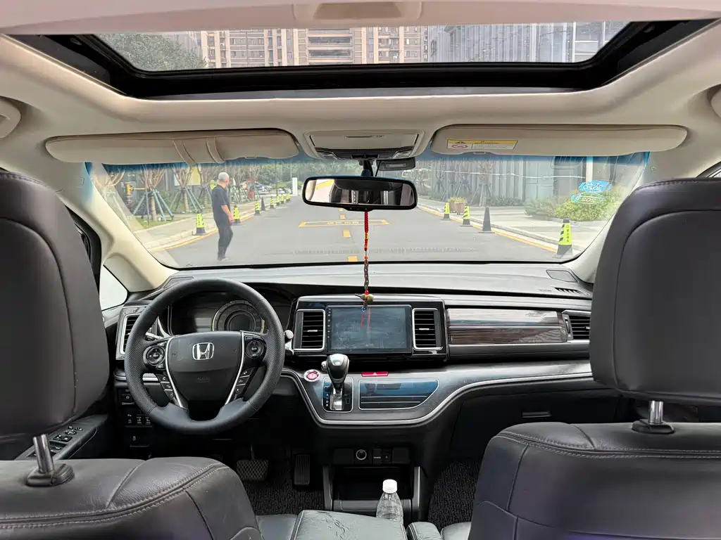 Honda Elysion — миниатюра 7