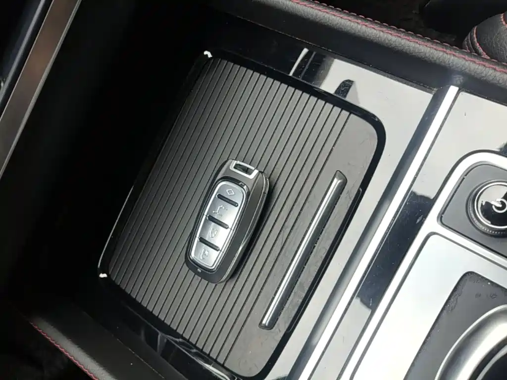 BYD Tang New Energy — миниатюра 9
