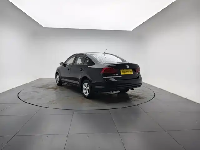 Volkswagen Santana — миниатюра 5