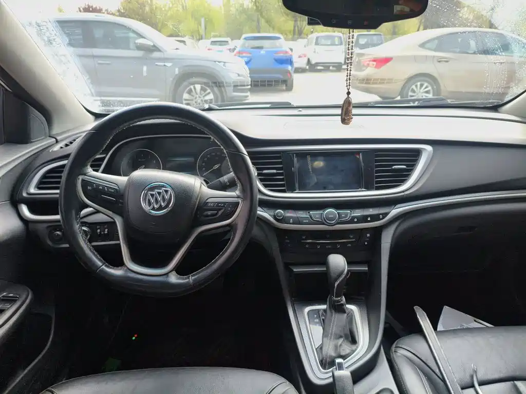 Buick Excelle — миниатюра 10