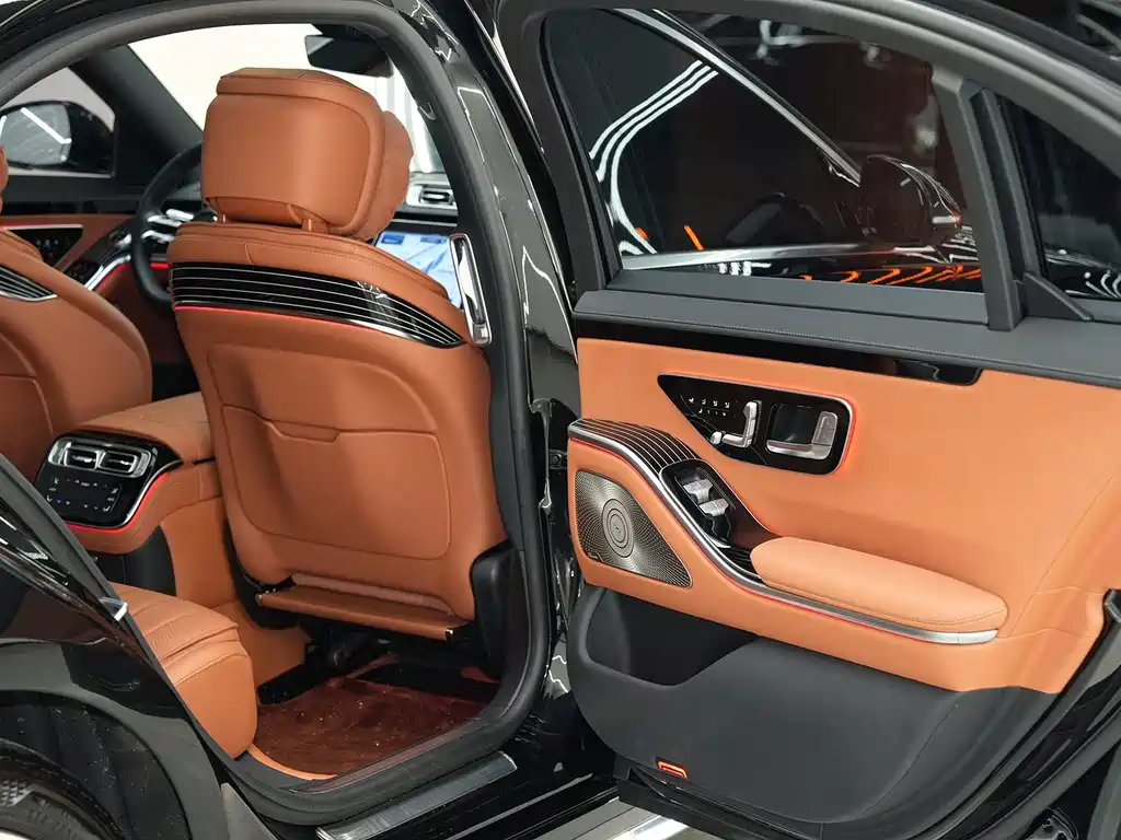 Mercedes-Benz S-Class — миниатюра 16
