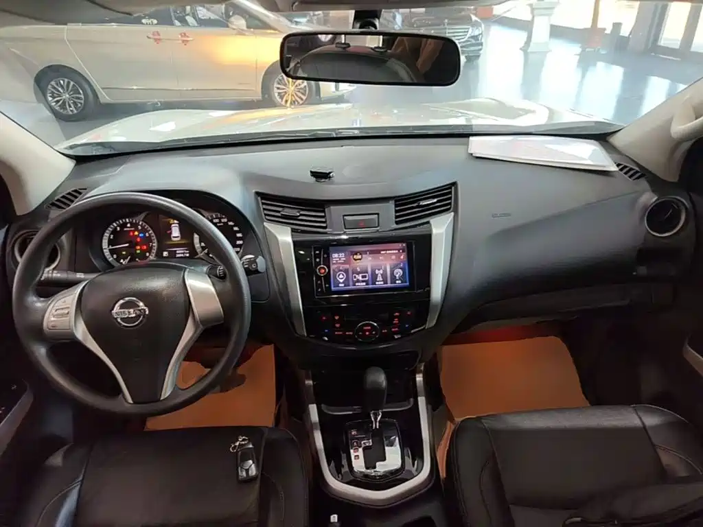 Nissan Terra — миниатюра 10