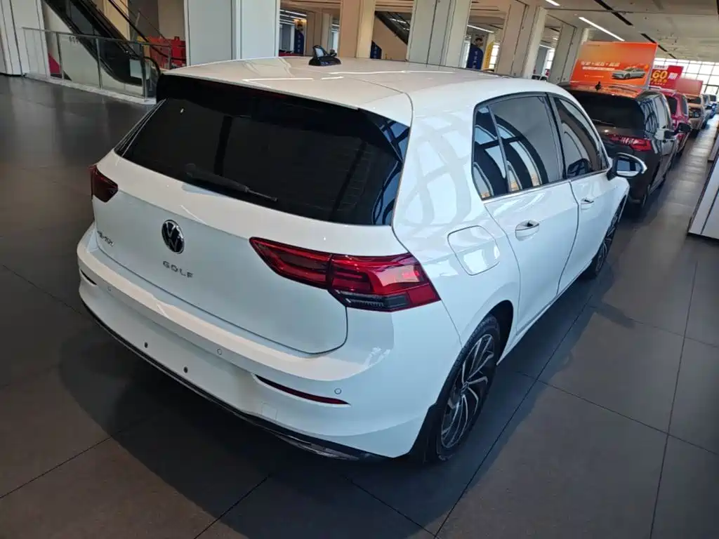 Volkswagen Golf — миниатюра 7