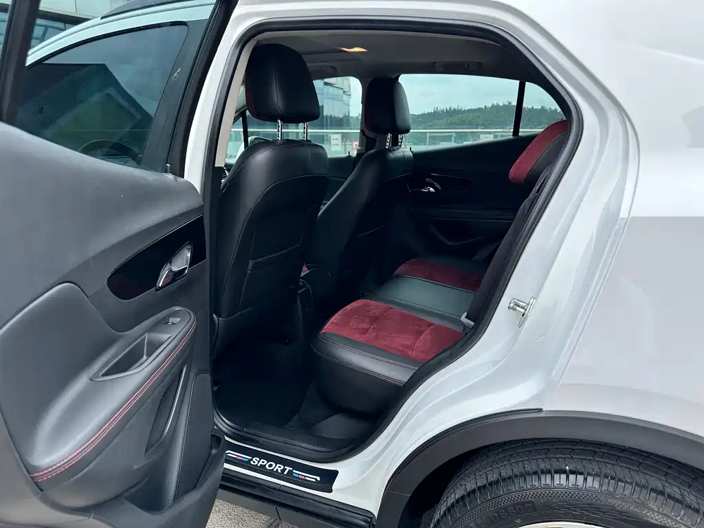 Buick Encore — миниатюра 10