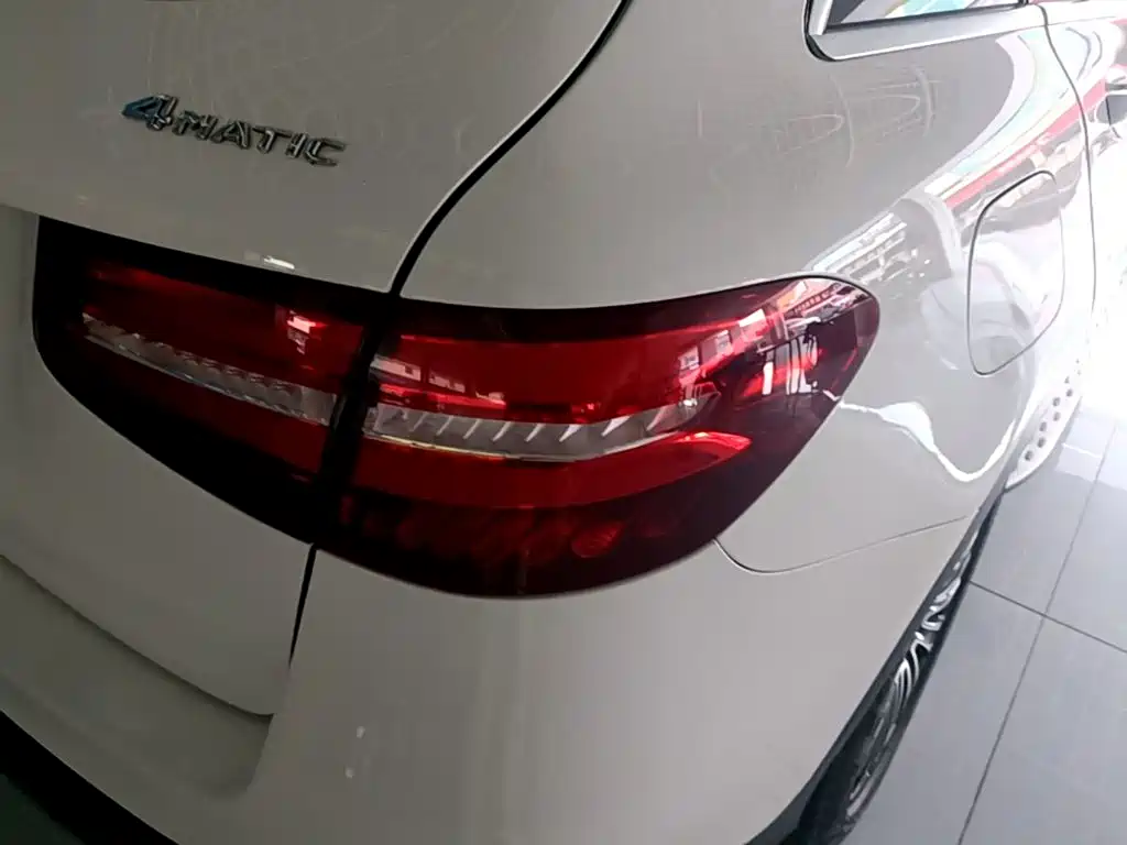 Mercedes-Benz GLC — миниатюра 8