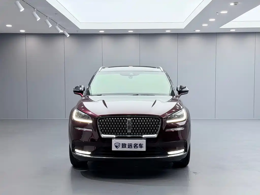 Lincoln Corsair — миниатюра 2