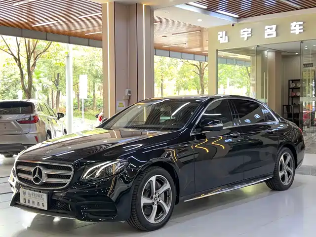MERCEDES-BENZ E CLASS