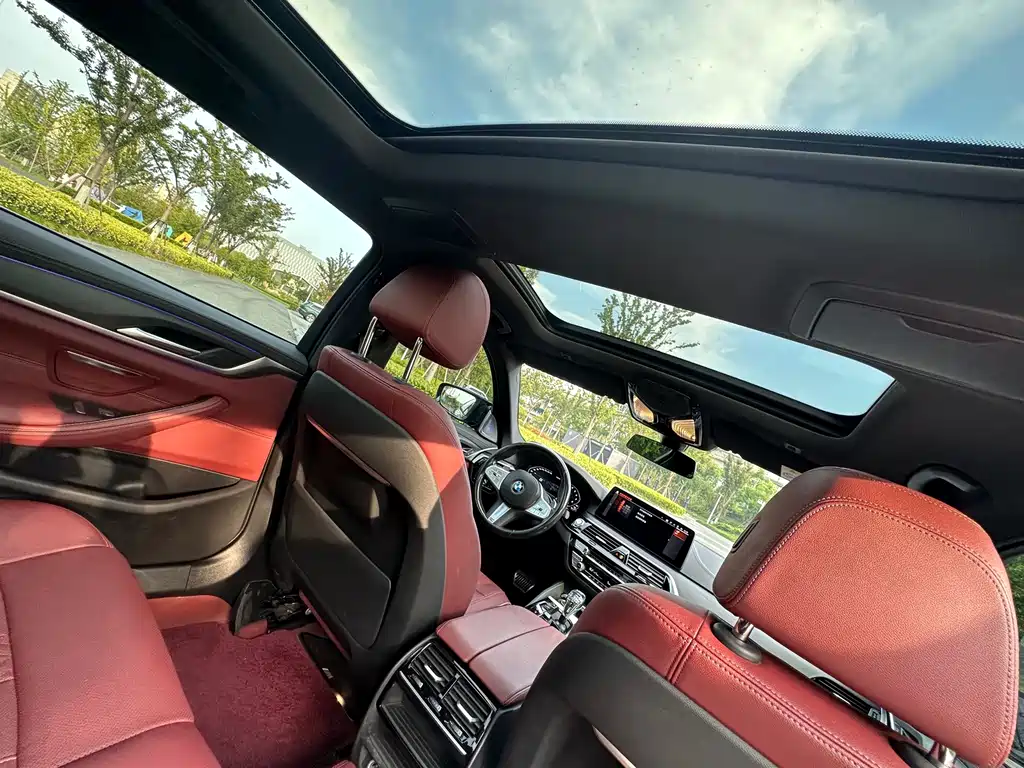 BMW 5 Series — миниатюра 11