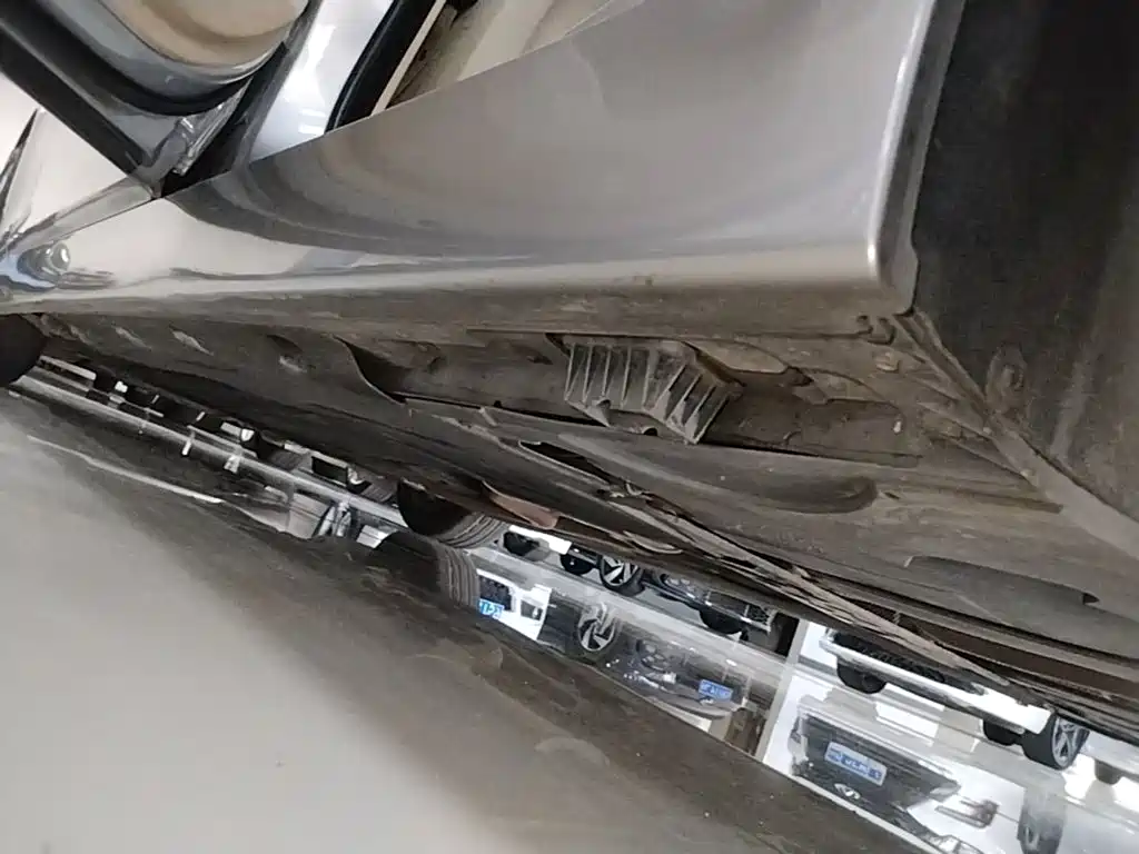 BMW 5 Series — миниатюра 22