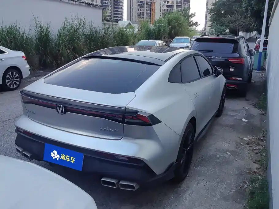 Changan UNI-V — миниатюра 3
