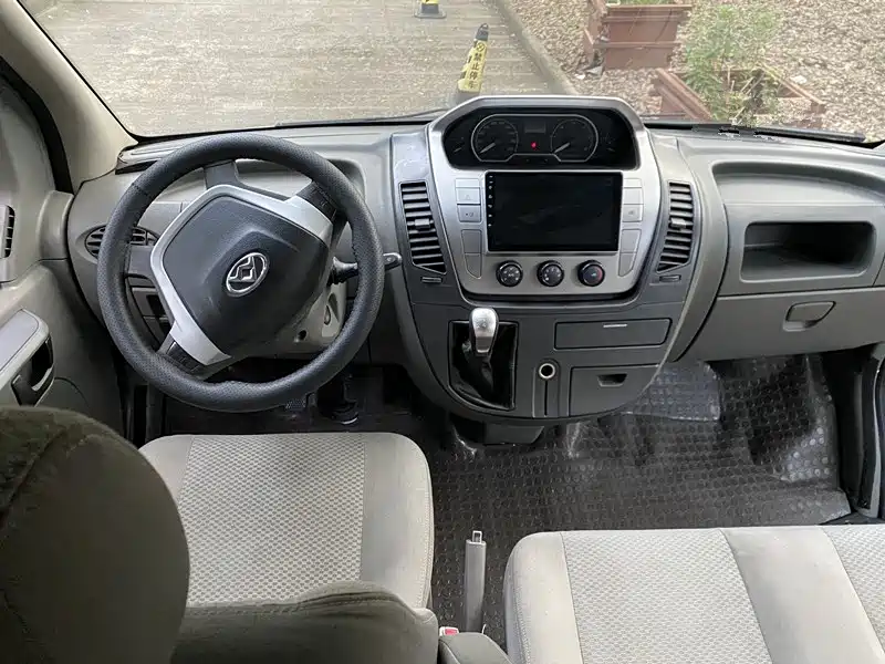 MAXUS V80 — миниатюра 8