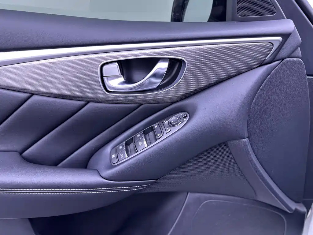 Infiniti Q50L — миниатюра 14