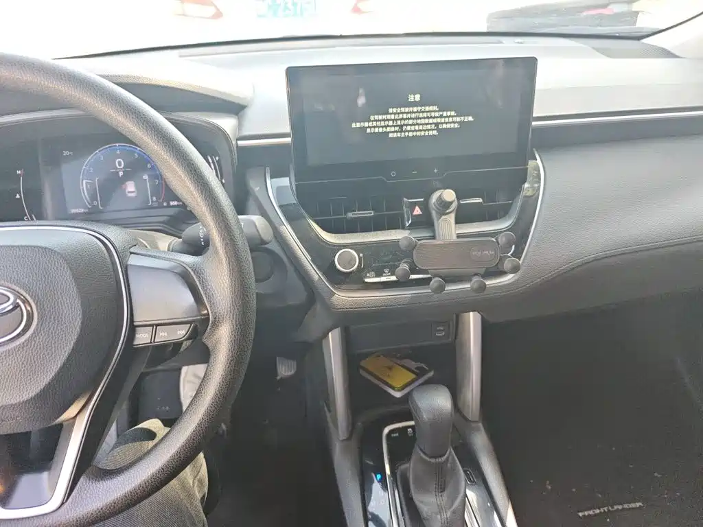 Toyota Frontlander — миниатюра 9