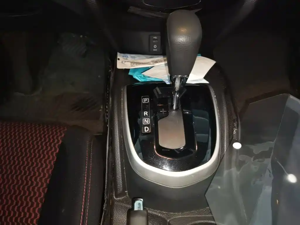 Nissan Qashqai — миниатюра 14