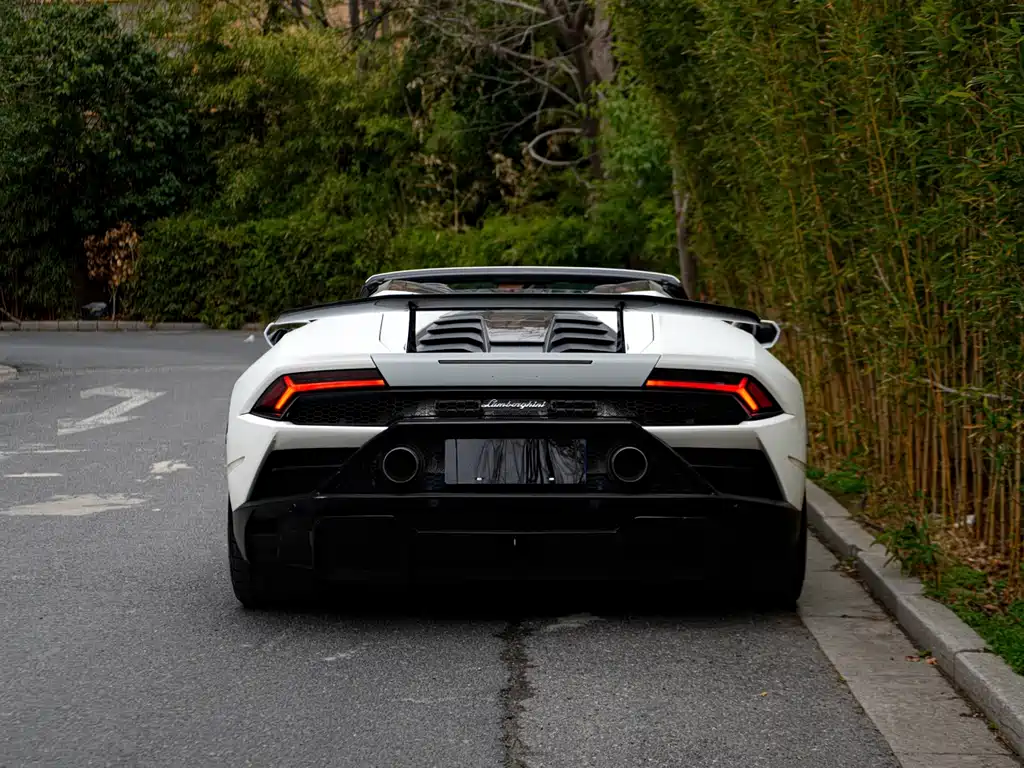 LAMBORGHINI HURACÁN