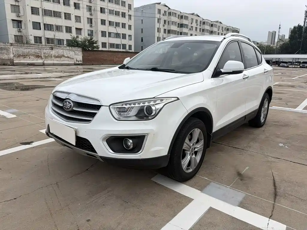 2015 Bestune X80 - zdjęcie 1 z 20