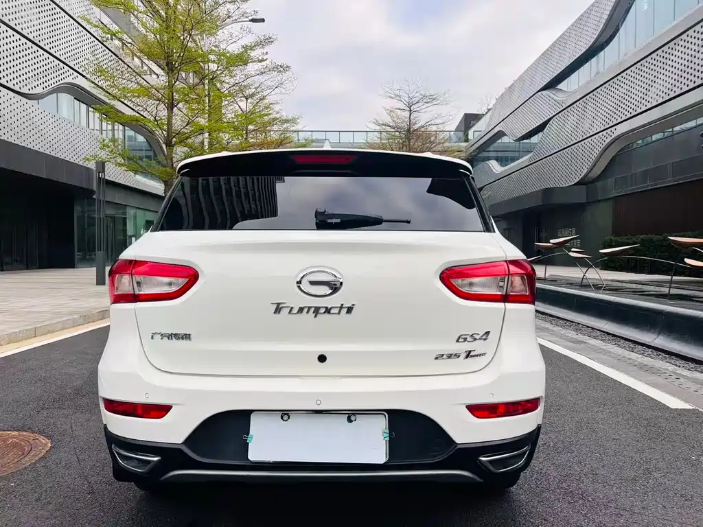 GAC TRUMPCHI GS4