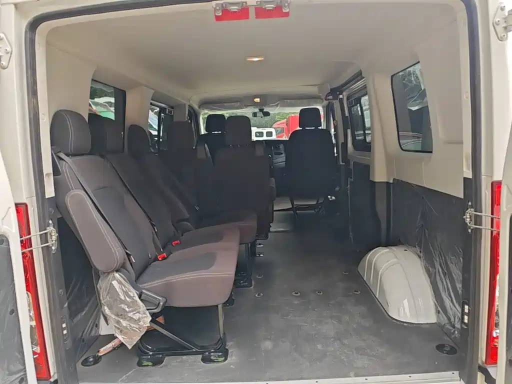 IVECO Ousheng — миниатюра 19