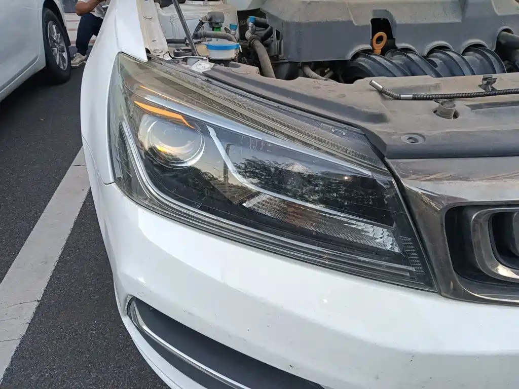 Geely Emgrand — миниатюра 7