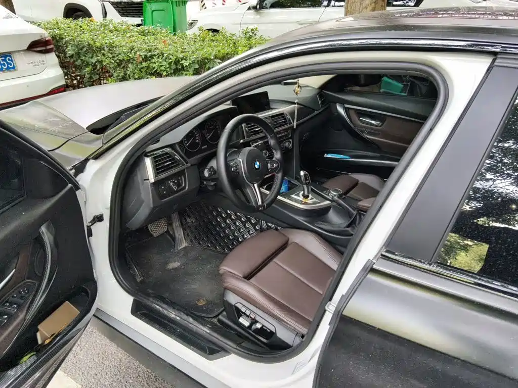 BMW 3 Series — миниатюра 17