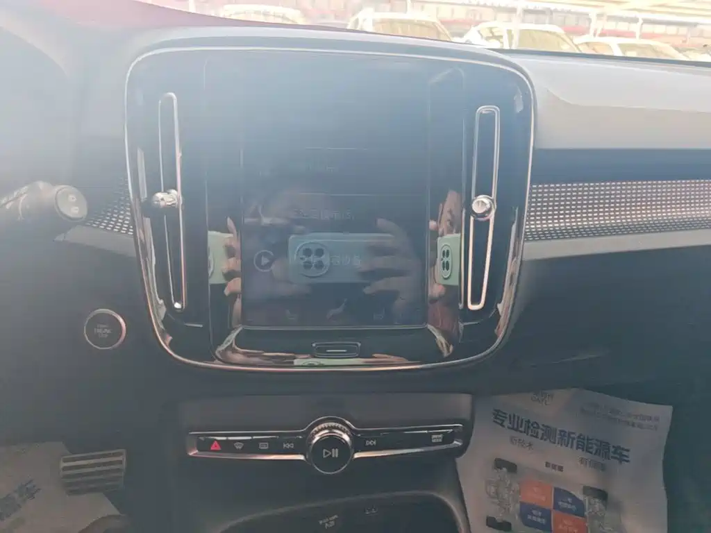 Volvo XC40 — миниатюра 13
