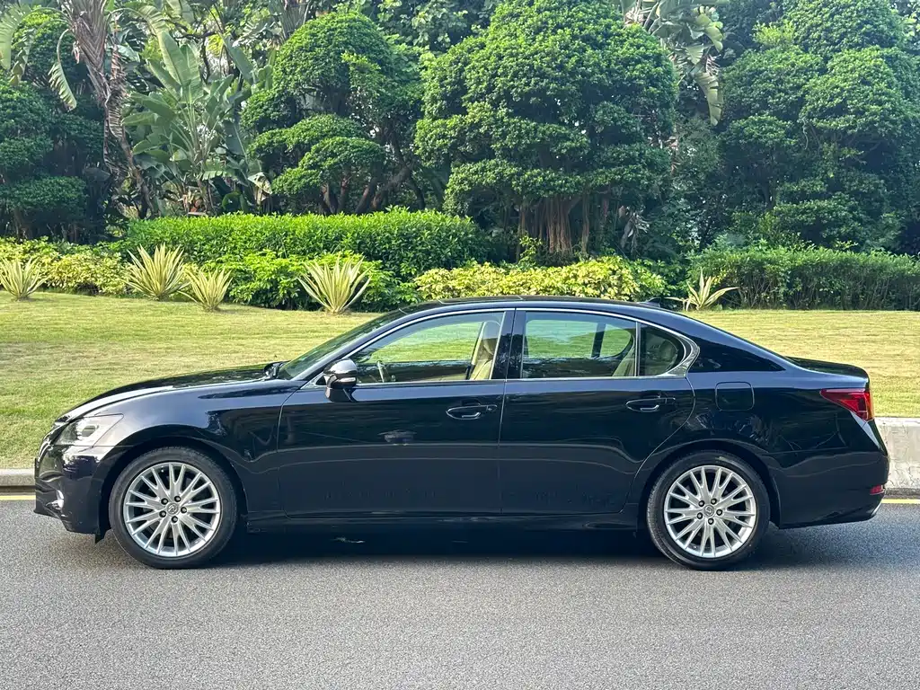 Lexus GS — миниатюра 4