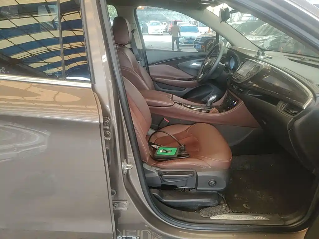 Buick Envision Plus — миниатюра 25