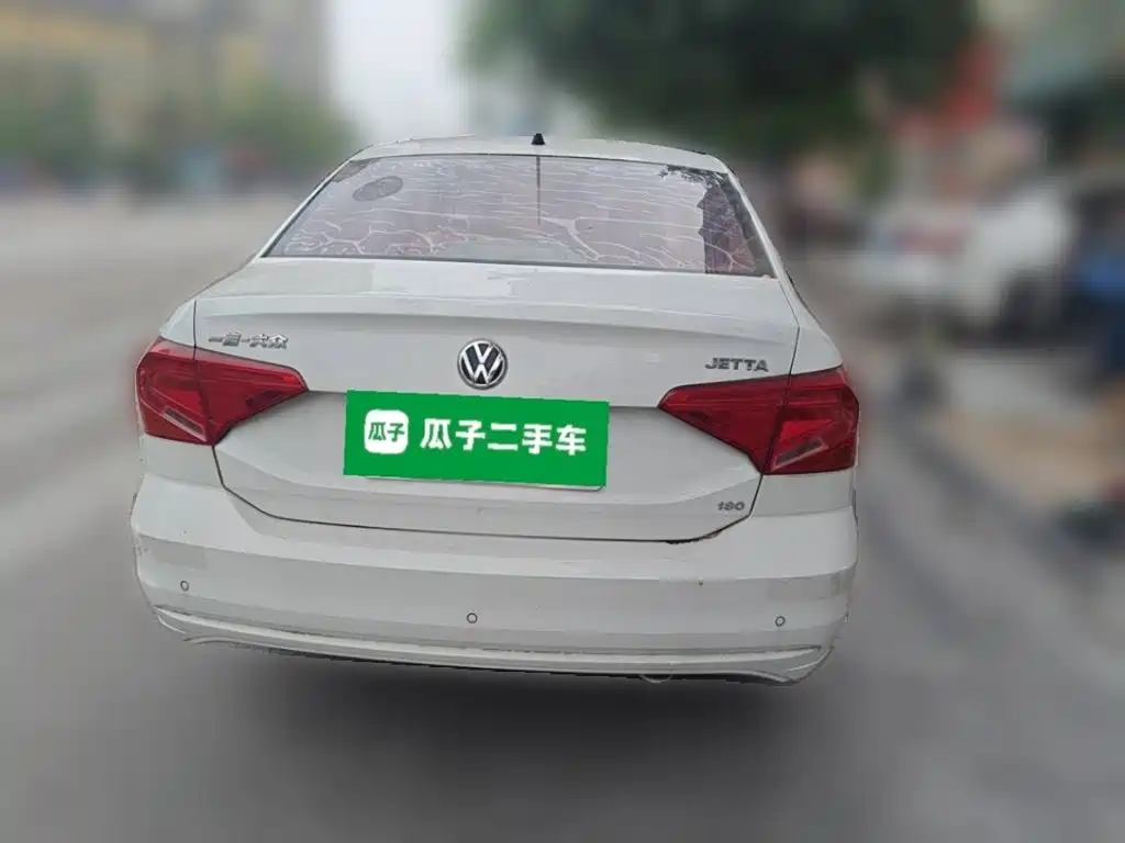Volkswagen Jetta — миниатюра 3
