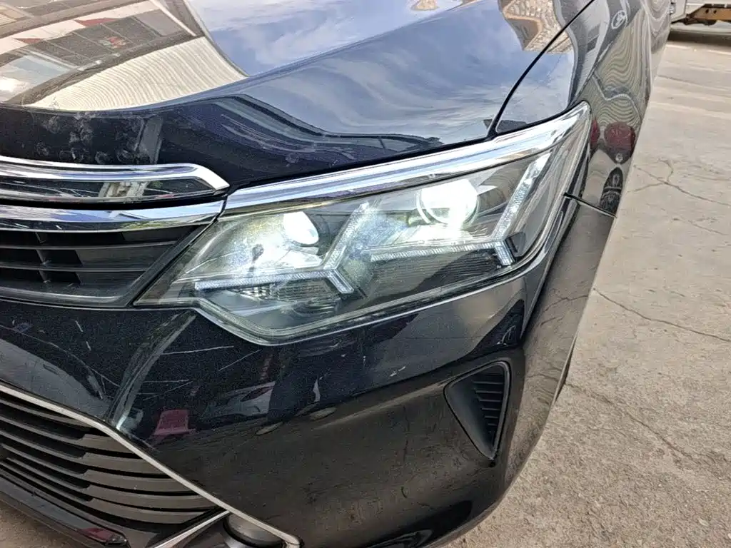 Toyota Camry — миниатюра 24