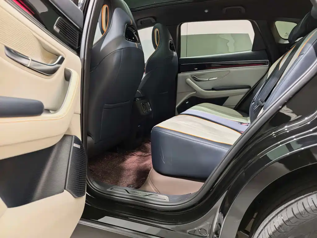 BYD PLUS New Energy — миниатюра 8