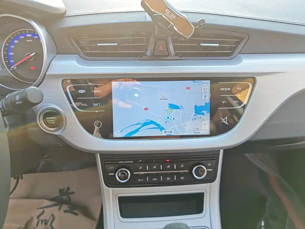 Geely Vision — миниатюра 13