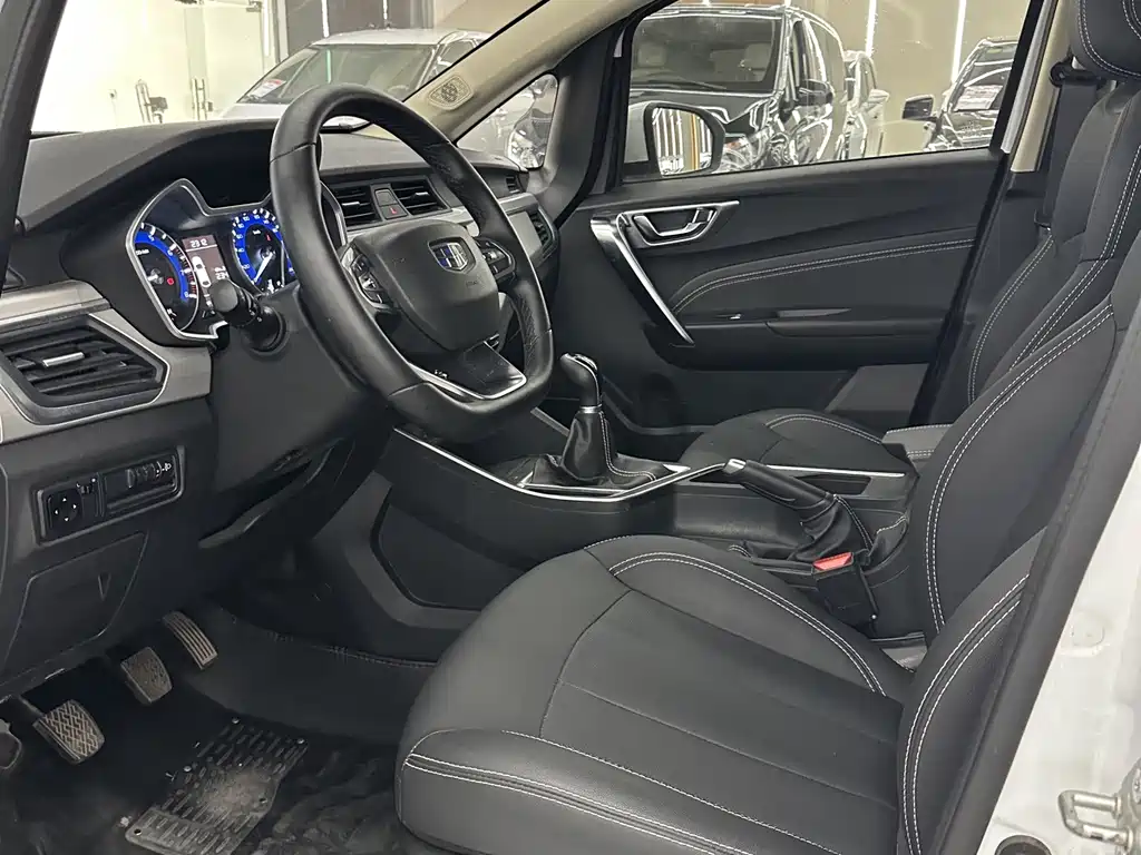Geely Vision X3 — миниатюра 3