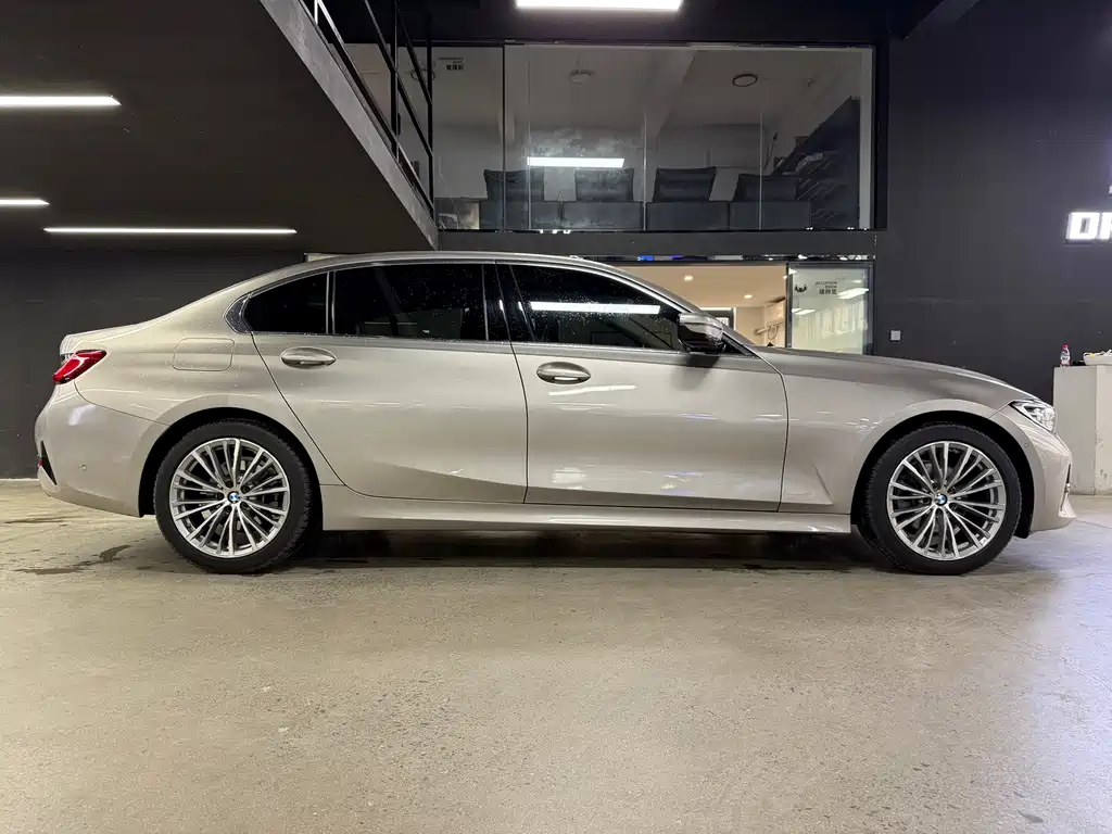 BMW 3 Series — миниатюра 10