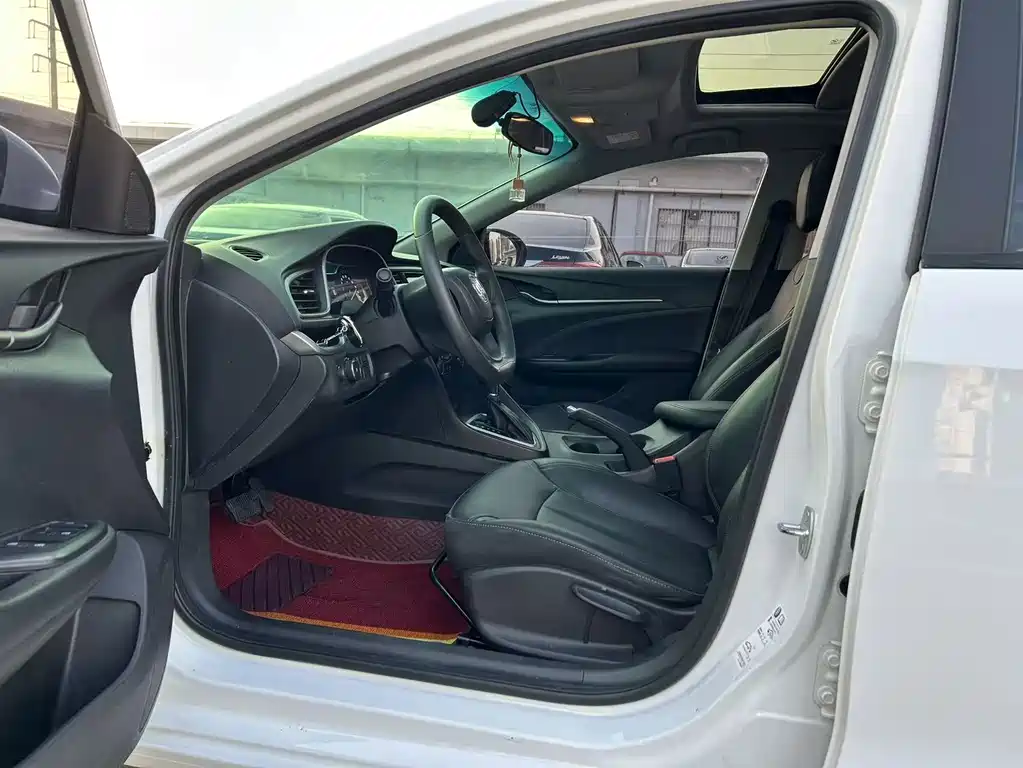 Buick Excelle — миниатюра 4