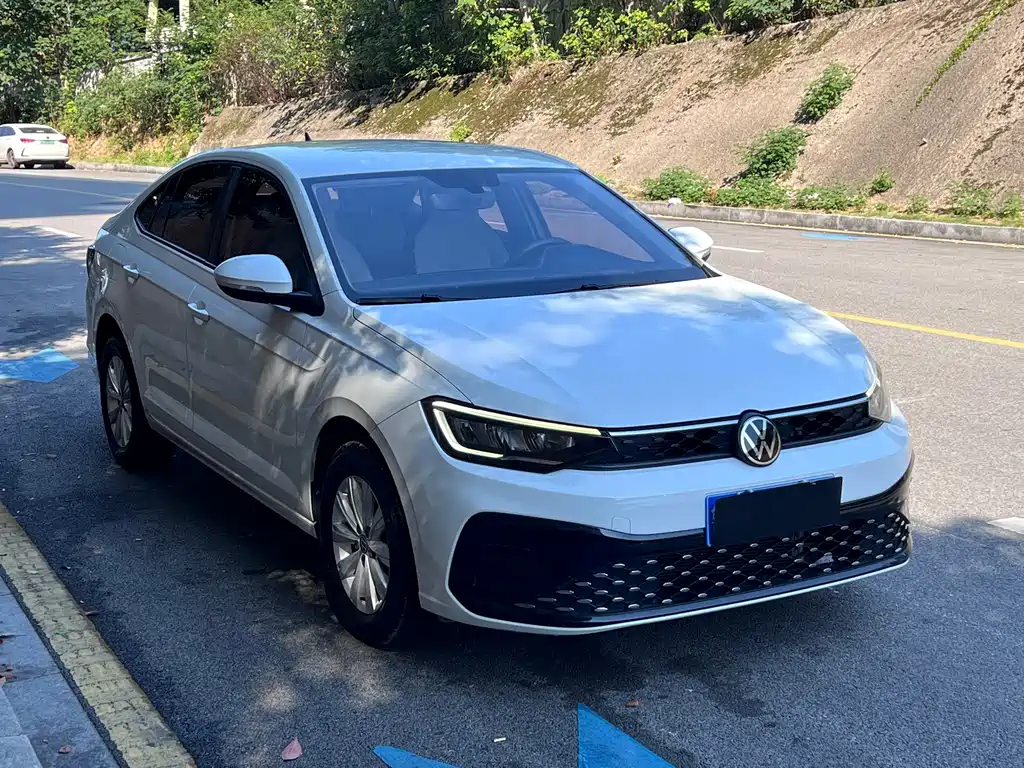 Volkswagen Lavida — миниатюра 3